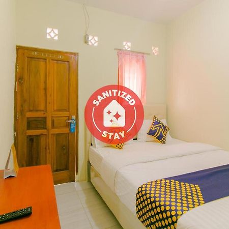 Ayu Homestay Syariah 수카부미 외부 사진