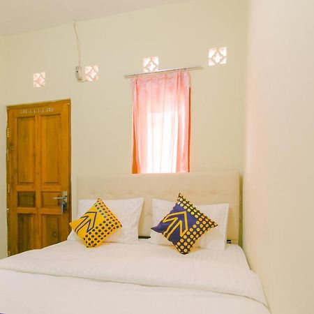Ayu Homestay Syariah 수카부미 외부 사진