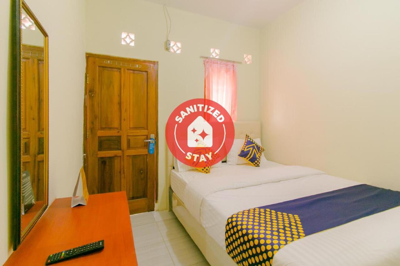 Ayu Homestay Syariah 수카부미 외부 사진