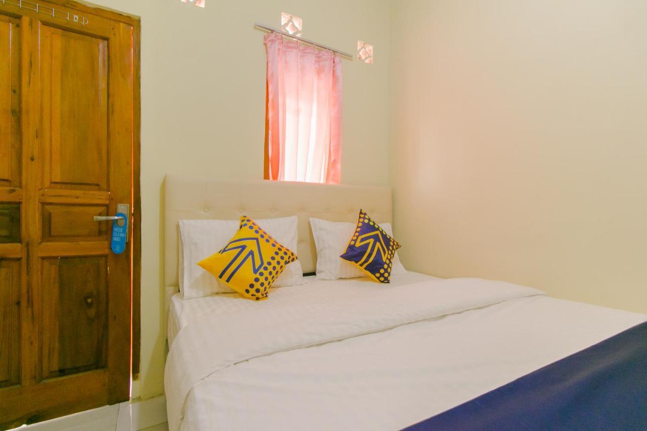 Ayu Homestay Syariah 수카부미 외부 사진
