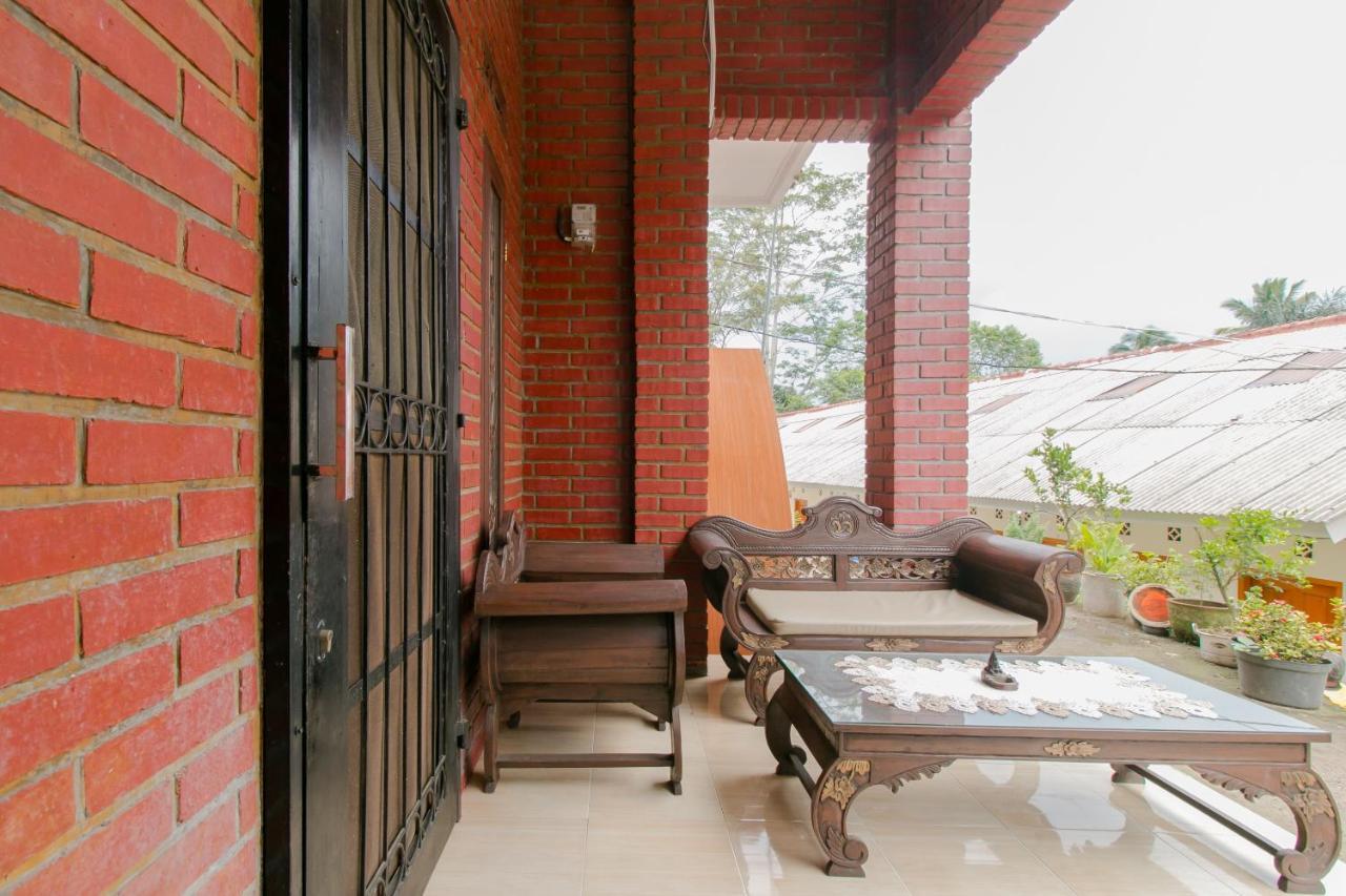 Ayu Homestay Syariah 수카부미 외부 사진