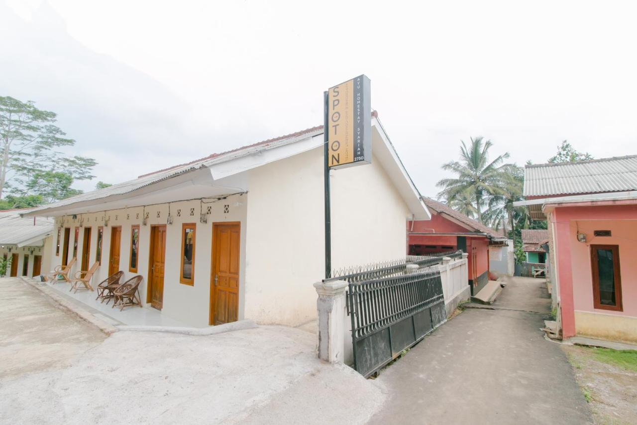 Ayu Homestay Syariah 수카부미 외부 사진